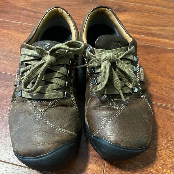 KEEN Presidio Brown Women’s Walking/Hiking Shoes EUC - Picture 2 of 5